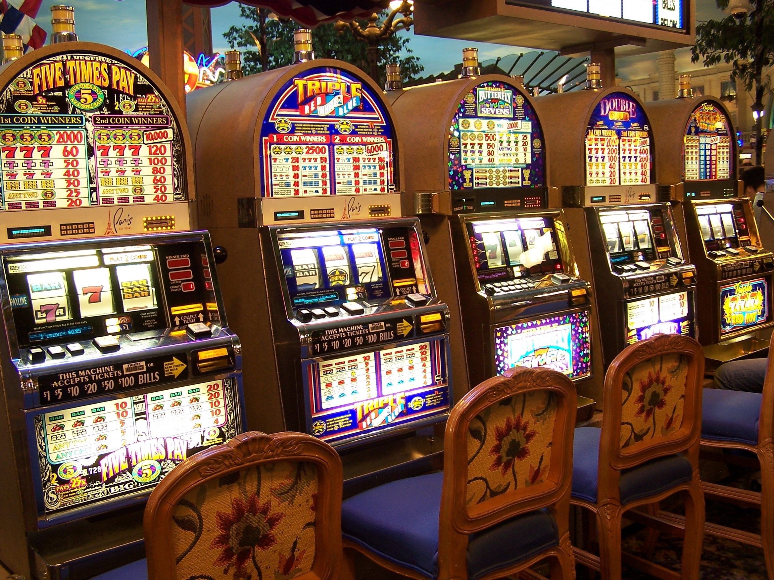 Why Do People Engage in Demo Casino Slot Play?
